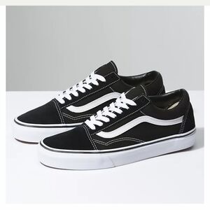 Vans Old Skool Black and White Low Top Sneakers Size Kids 3